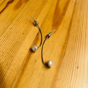 Artisan Curved Pearl Earrings